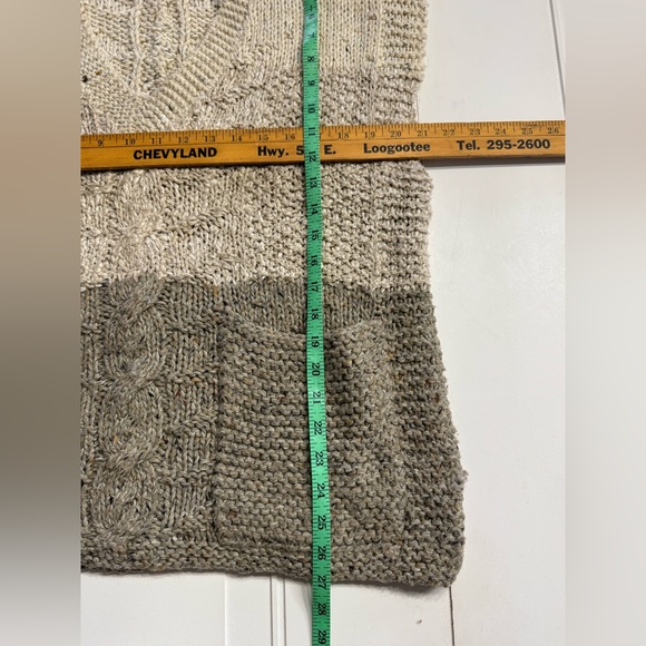 Liz Claiborne Vintage M Colorblock Cream Gray Sleeveless Chunky Knit Sweater - Picture 4 of 5